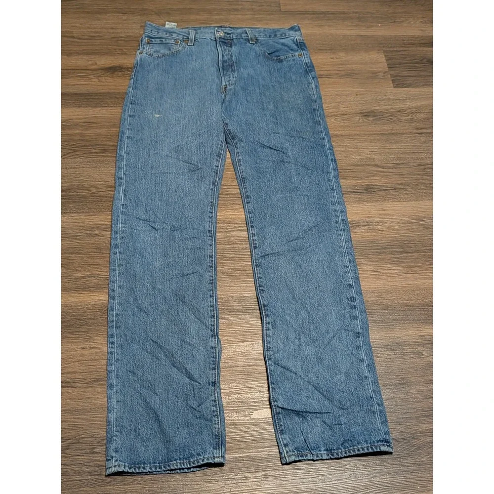 Levis 501 Original Fit Mens Jeans W34 L36 Medium Wash Blue Denim